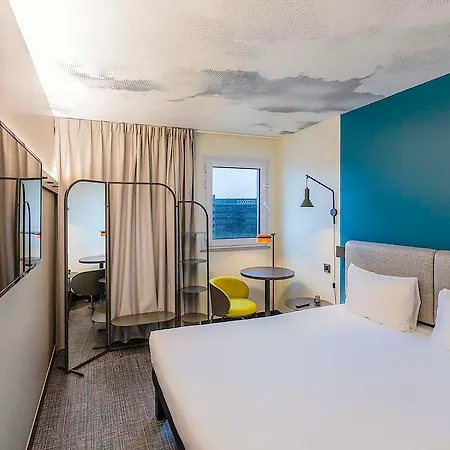 Ibis Paul Trois Chateaux