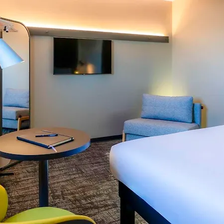Hotel Ibis Paul Trois Chateaux *