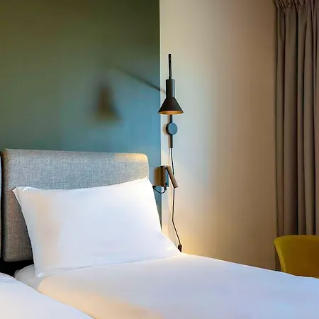Ibis Paul Trois Chateaux Hotel