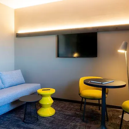 Ibis Paul Trois Chateaux * 圣保罗三堡