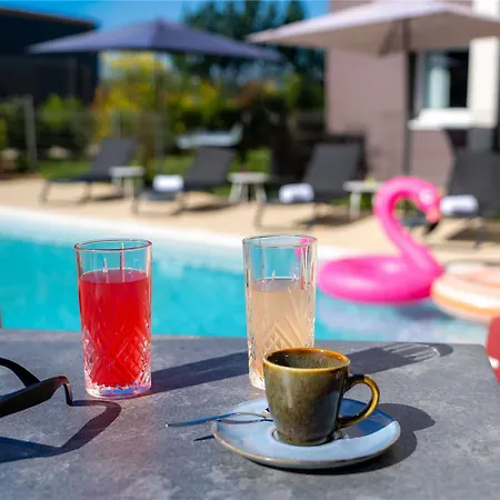Ibis Paul Trois Chateaux Hotel