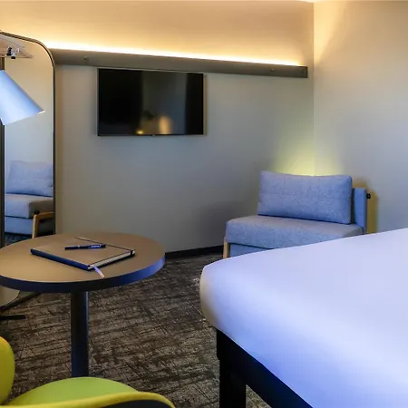 Hotel Ibis Paul Trois Chateaux *